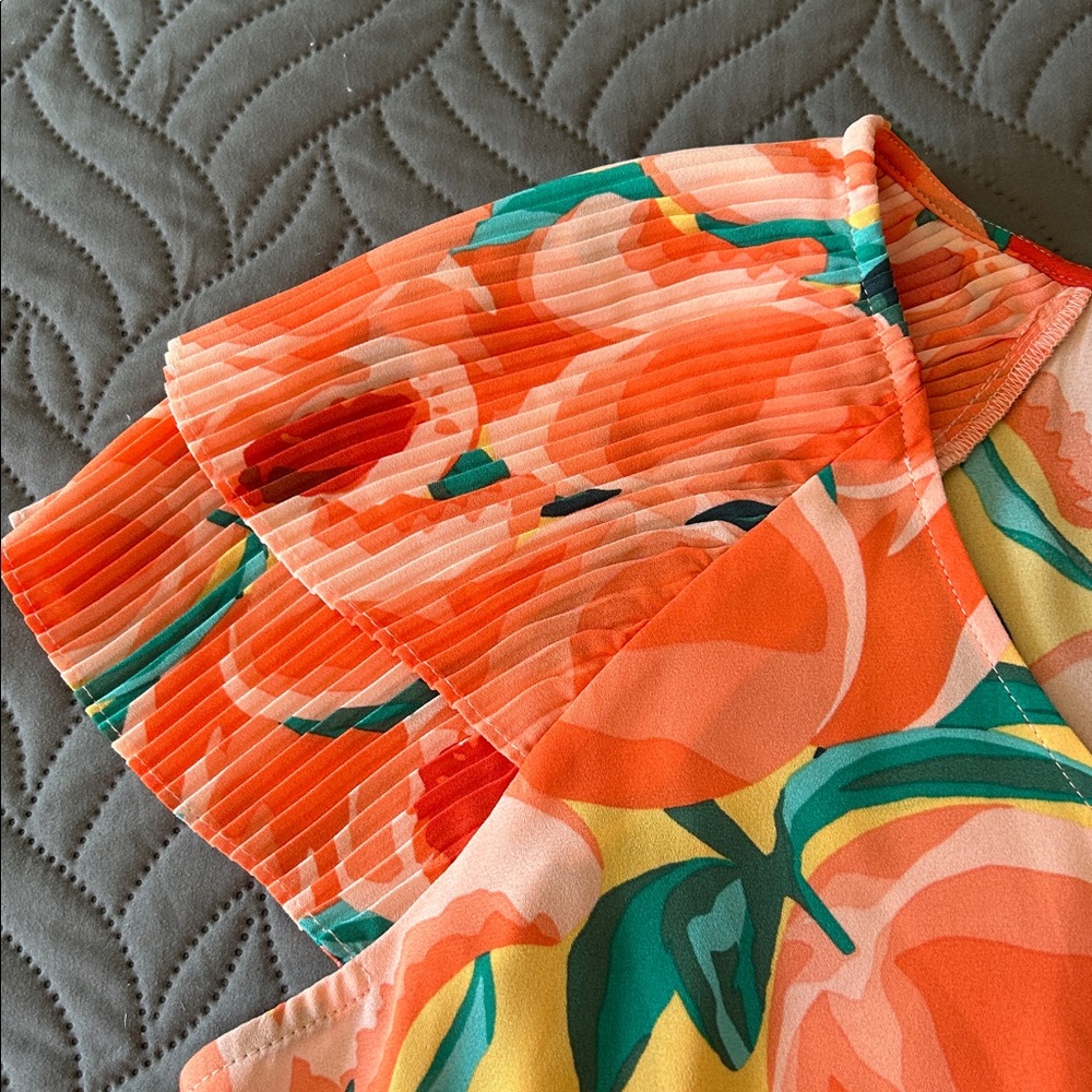🍑 DR2 Orange/Green Floral Top - Picture 3 of 7